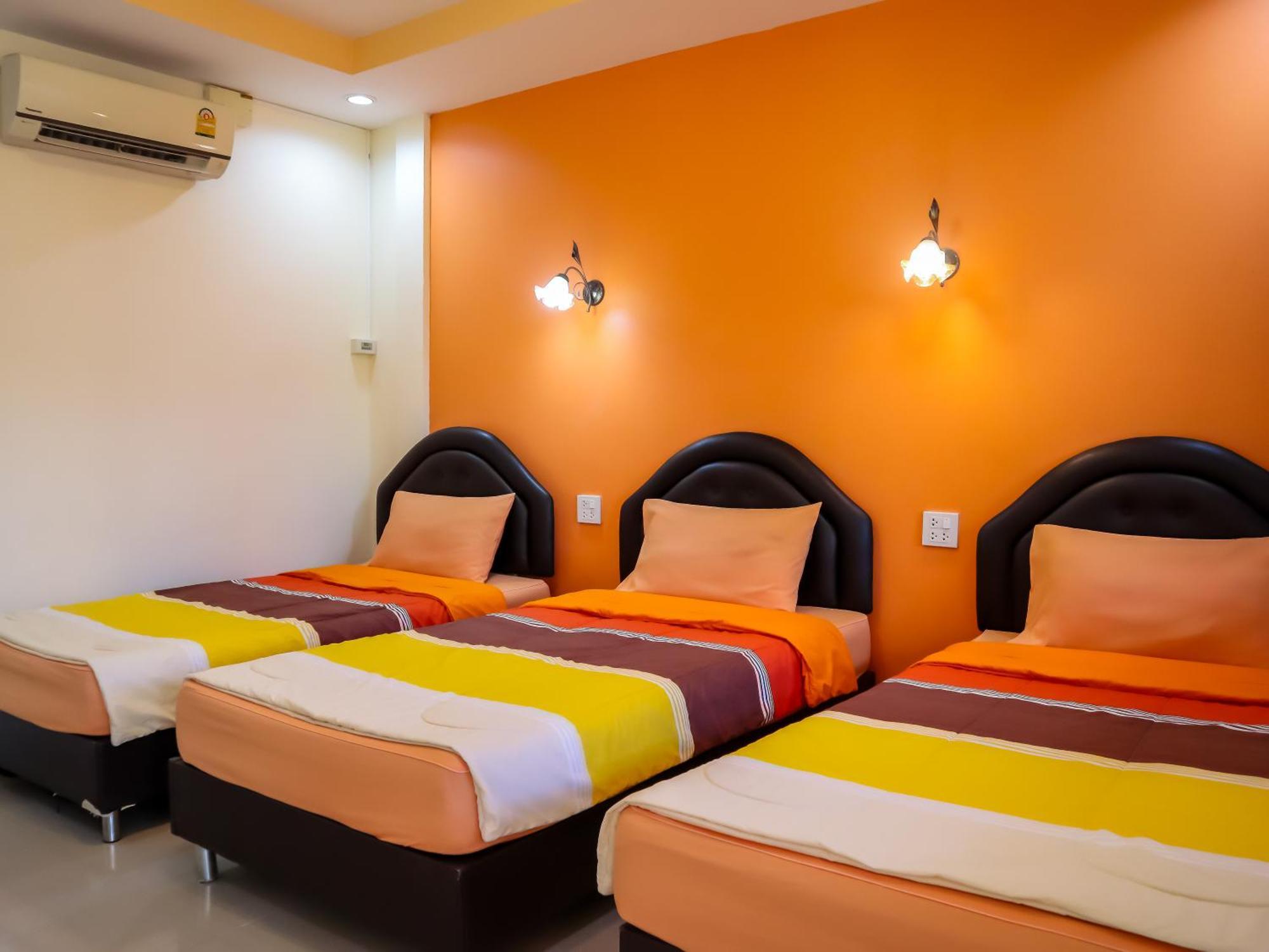 Hotel Baan Suan Mee Tang Chanthaburi Esterno foto