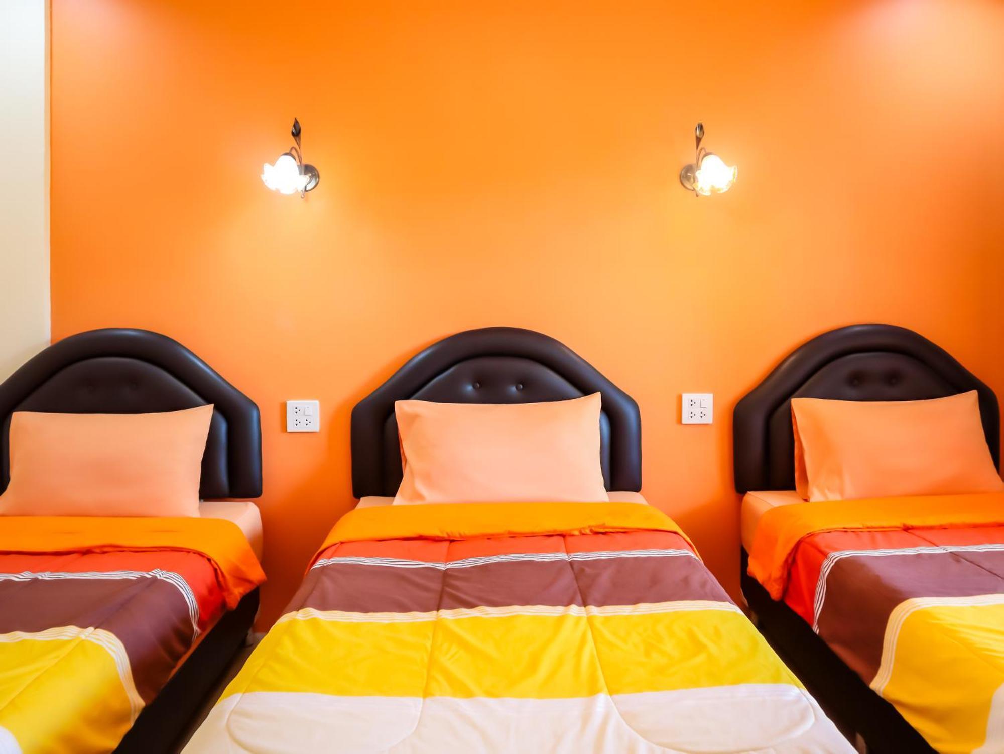 Hotel Baan Suan Mee Tang Chanthaburi Esterno foto