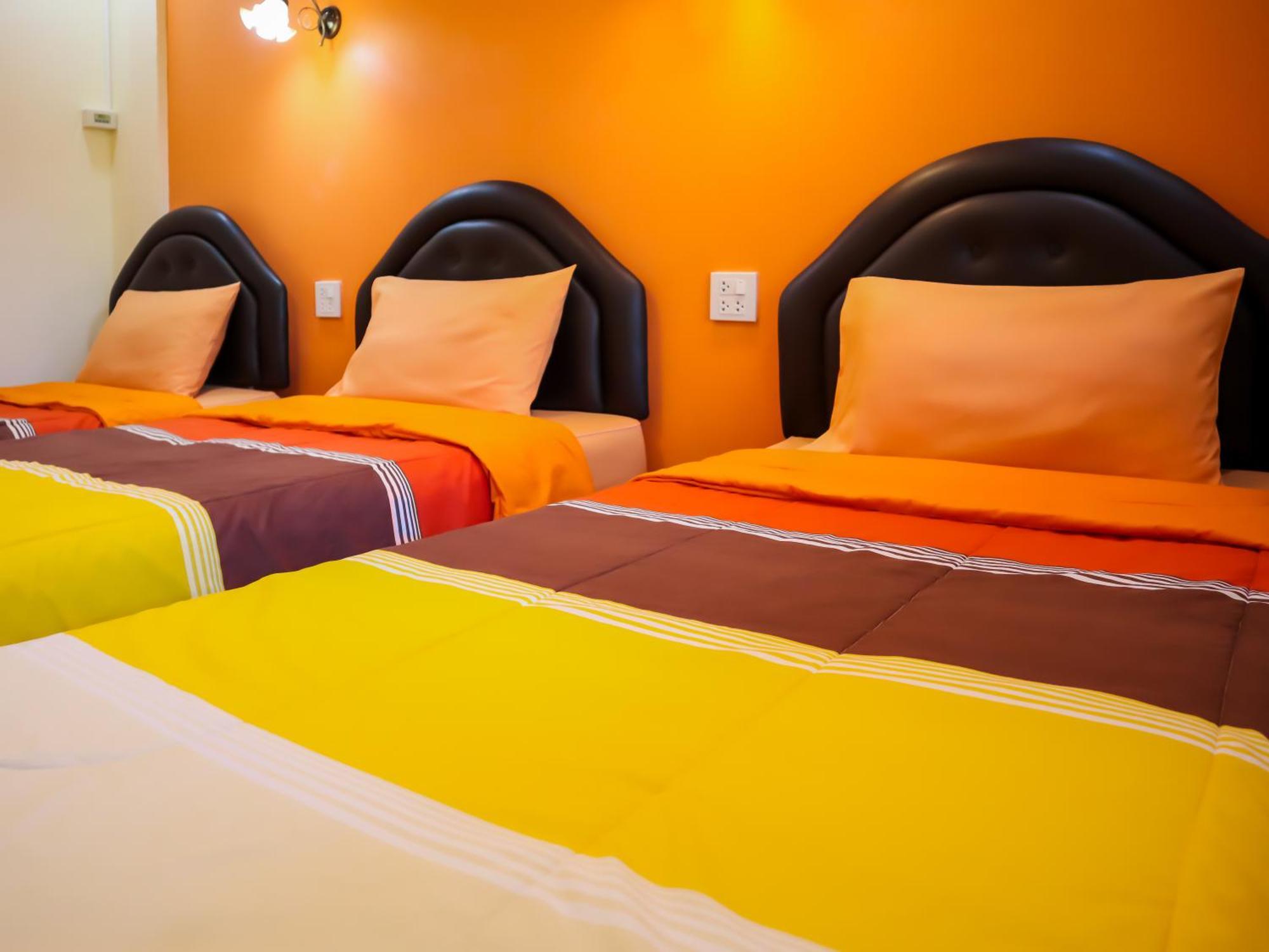 Hotel Baan Suan Mee Tang Chanthaburi Esterno foto