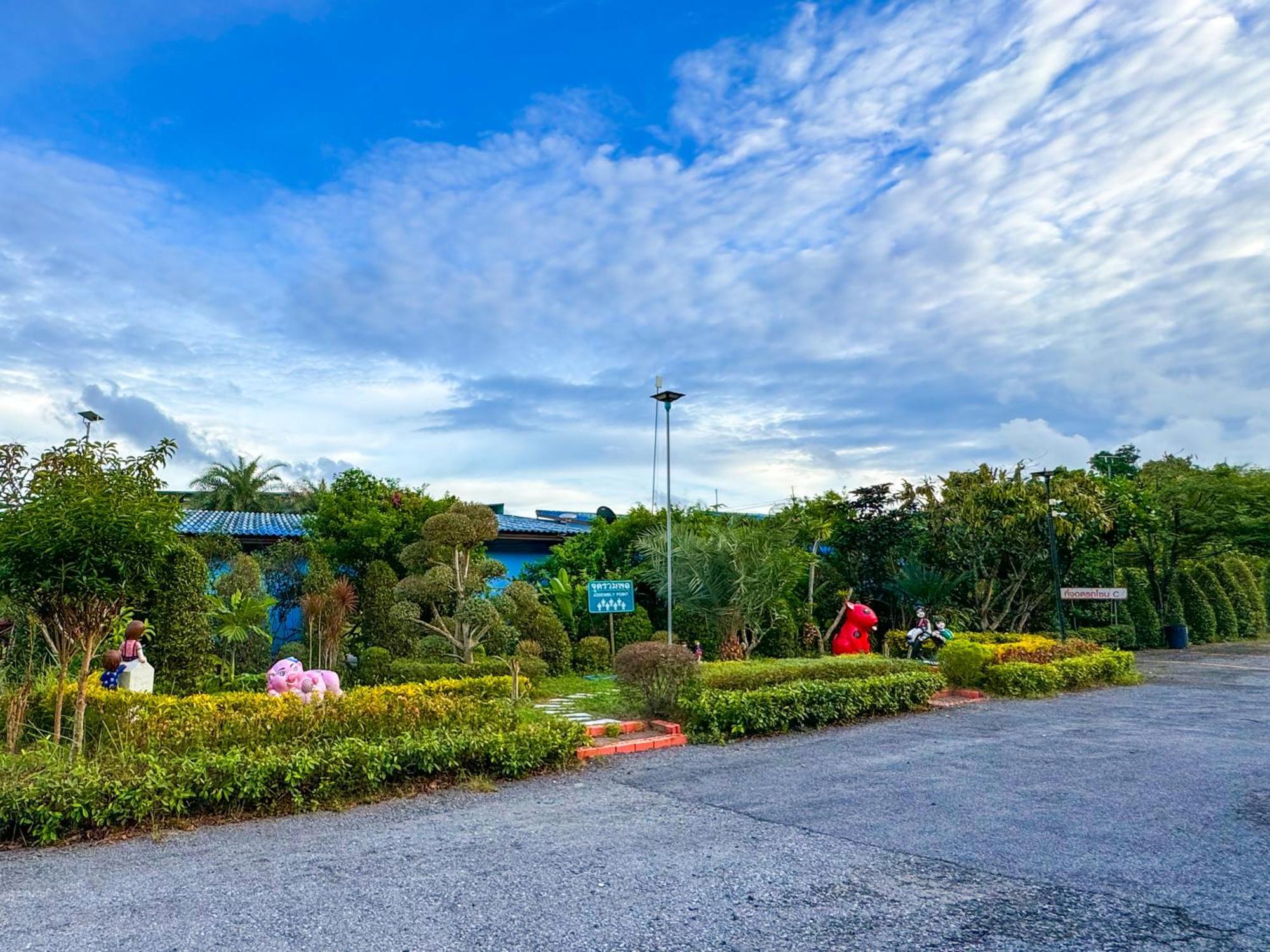 Hotel Baan Suan Mee Tang Chanthaburi Esterno foto